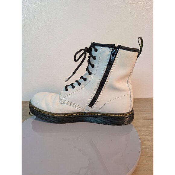 Dr Doc Martens Combat Boots Men’s 6 White Leather Lace Up Festival Classic AW004 main image 9
